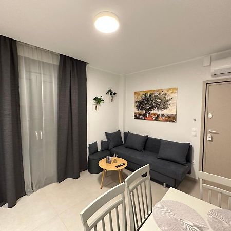 Olea Suites 2 Néa Mudaniá Kültér fotó